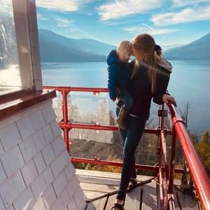 Meet your Posher, Caroline